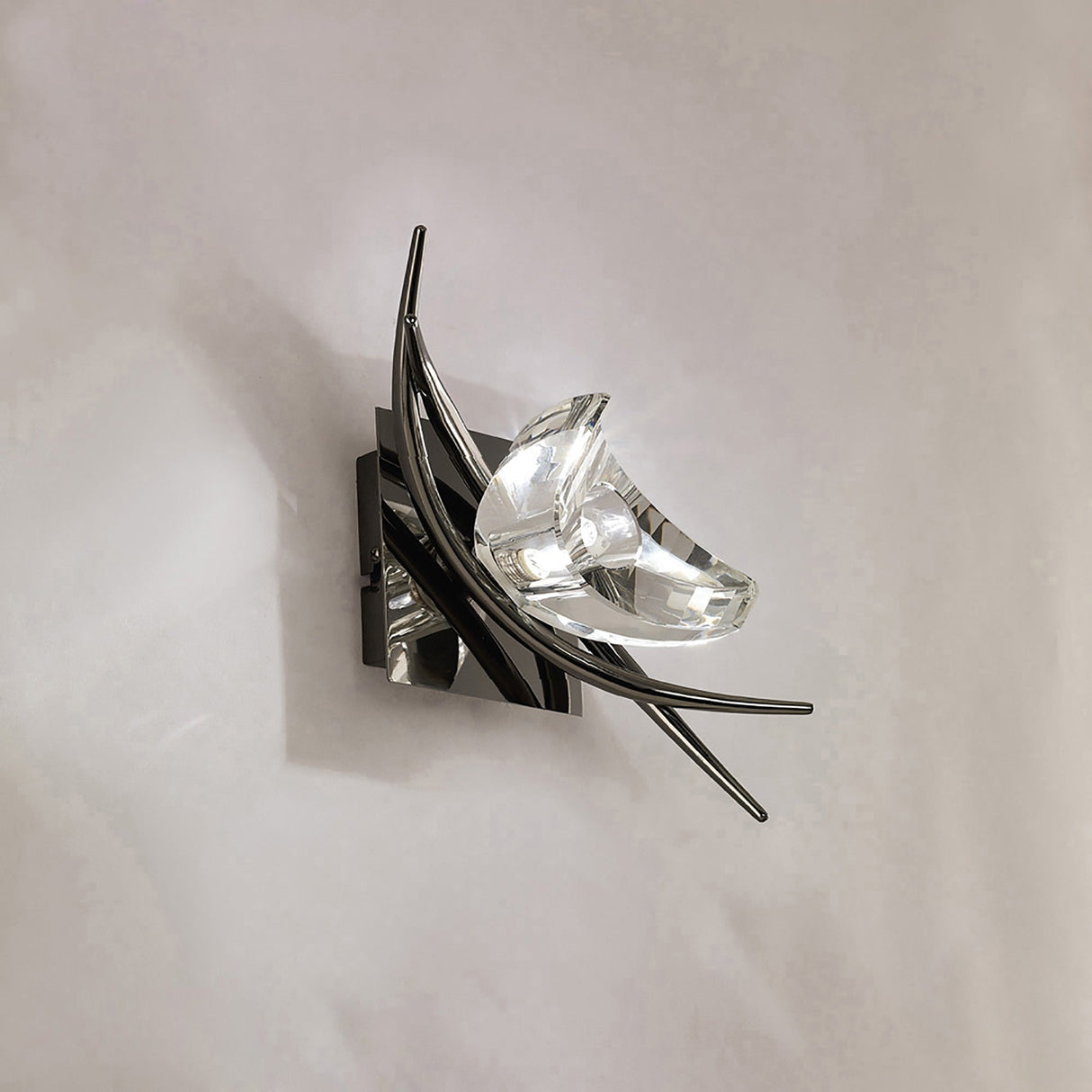 Eclipse 1 Light Wall Light - Black Chrome