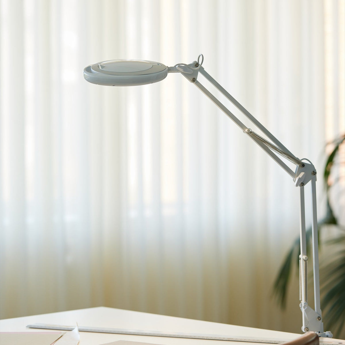 Magni LED Archi Clip Desk Table Lamp - White