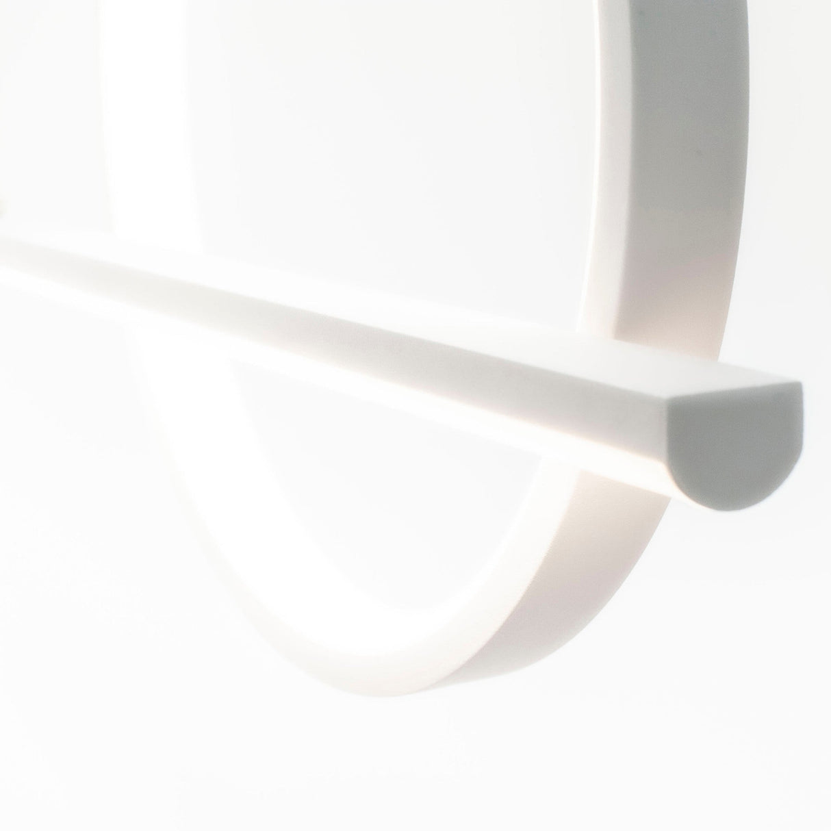 Kitesurf Loop LED Linear Suspension Light - White