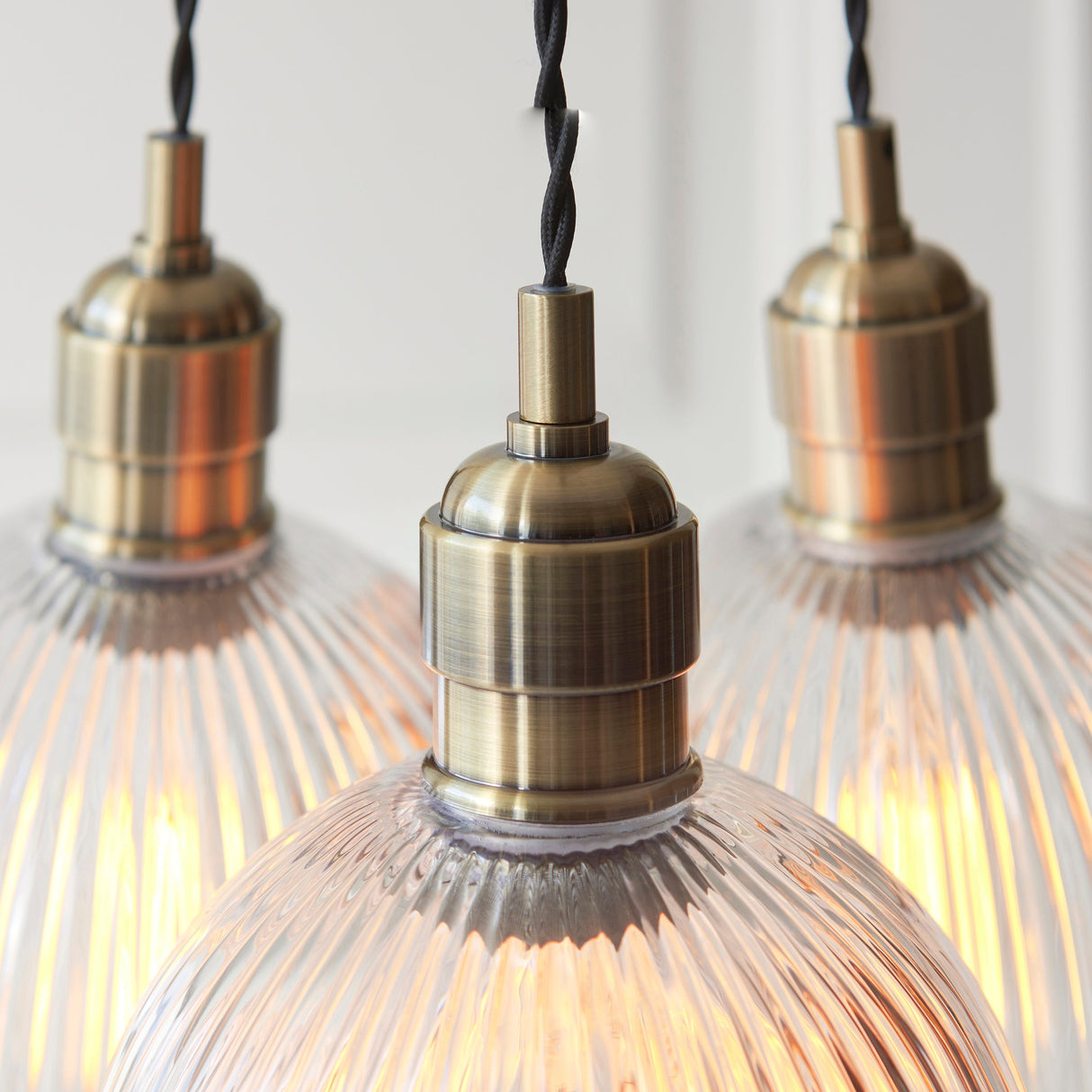 Fennhollow Ribbed Cluster 3 Light Pendant - Antique Brass Clear