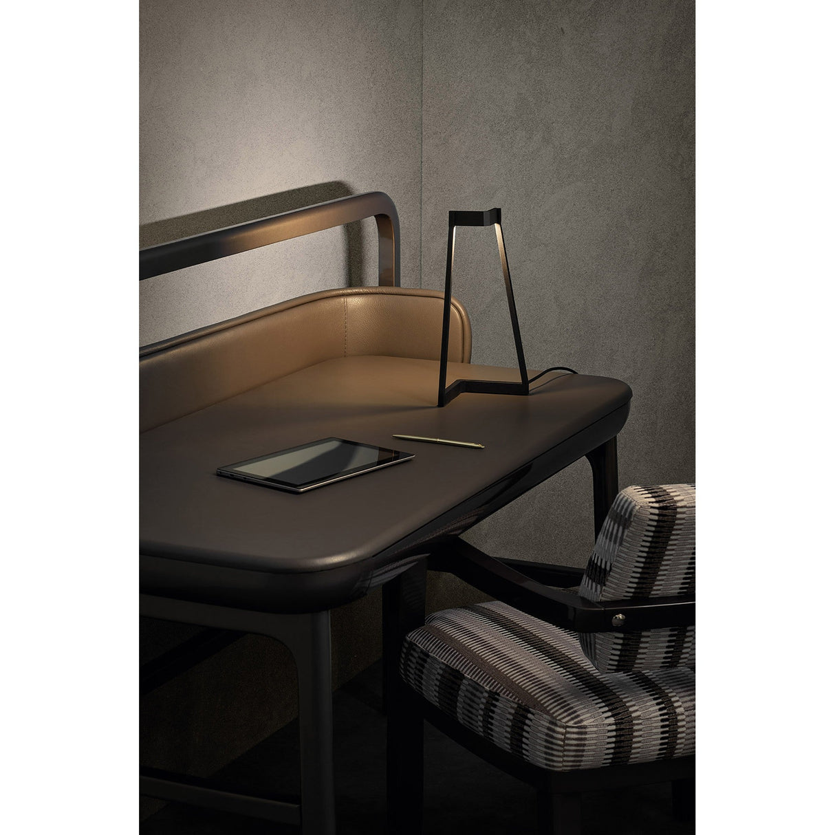 Minimal LED Table Lamp 5W 3000K - Black