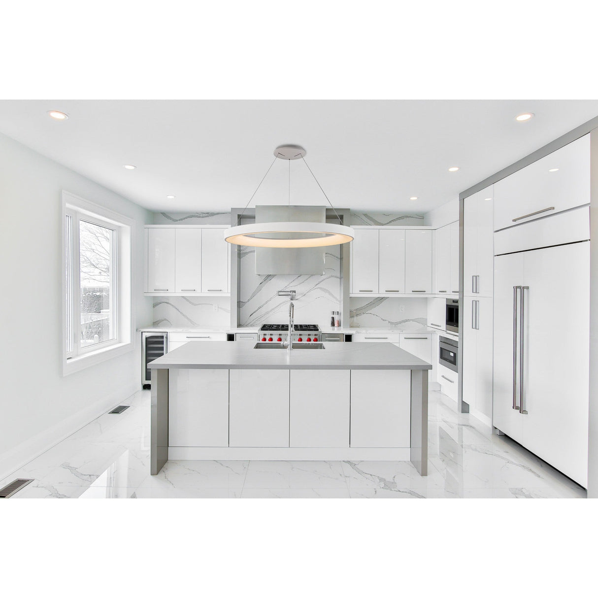 Niseko 90cm LED Suspension Light With Remote Control - White