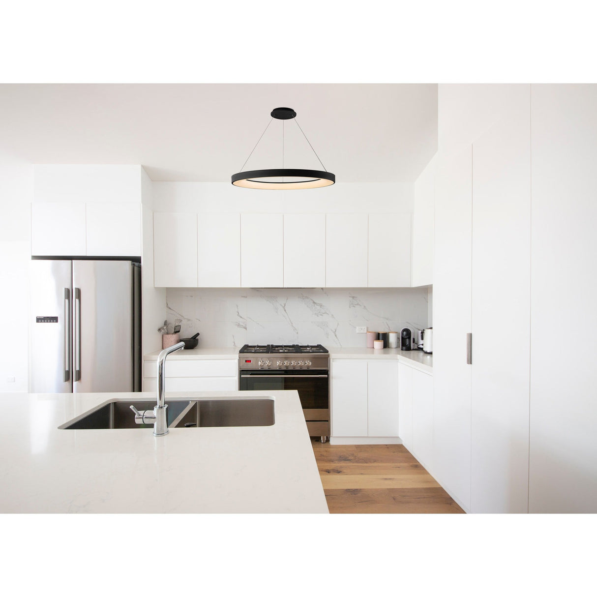 Niseko 90cm CCT LED Suspension Light With Remote Control - Black