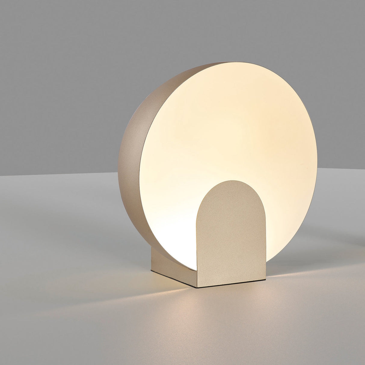Oculo LED Large Table Lamp 12W 3000K - Satin Gold