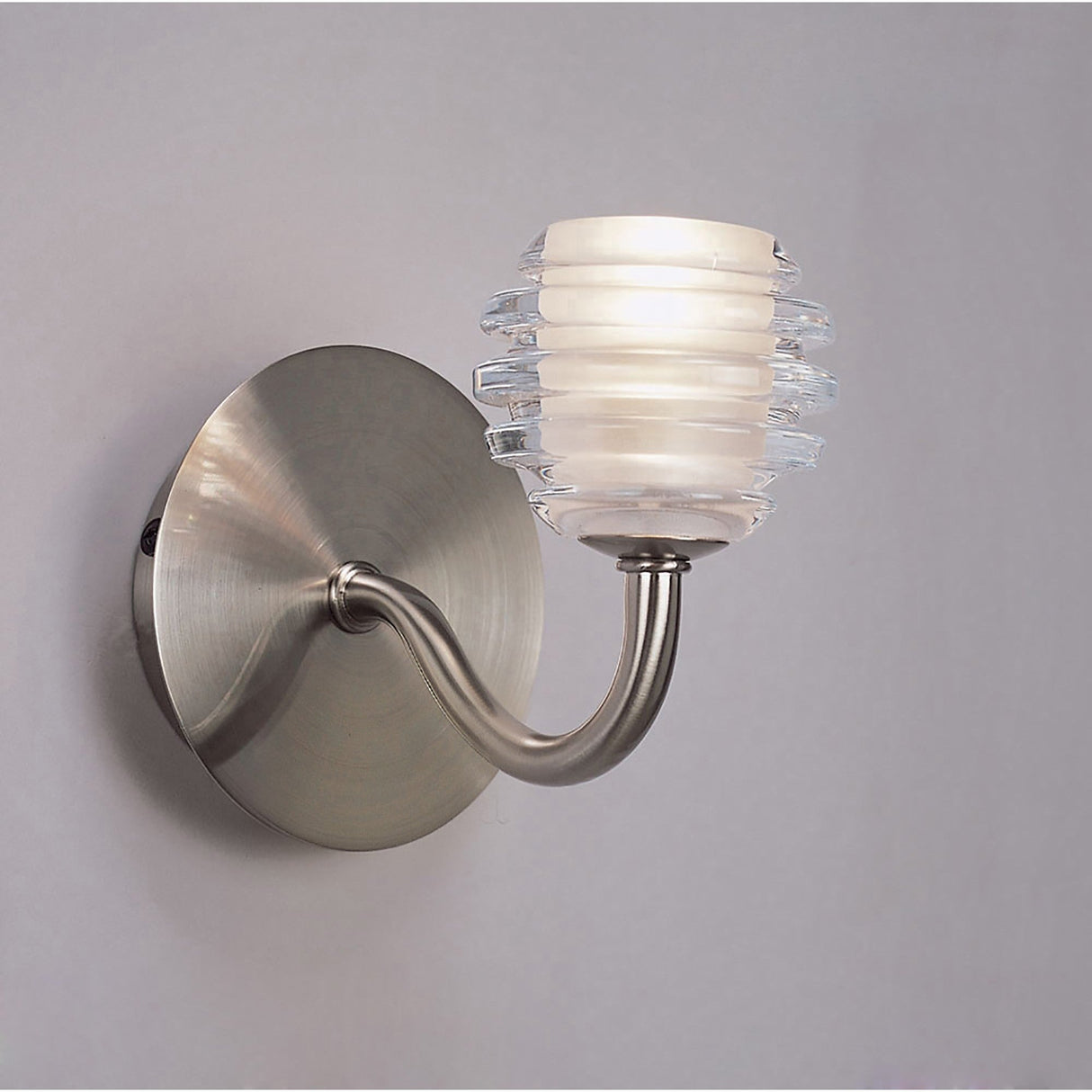 Sphere 1 Light Wall Light With Switch - Satin Nickel