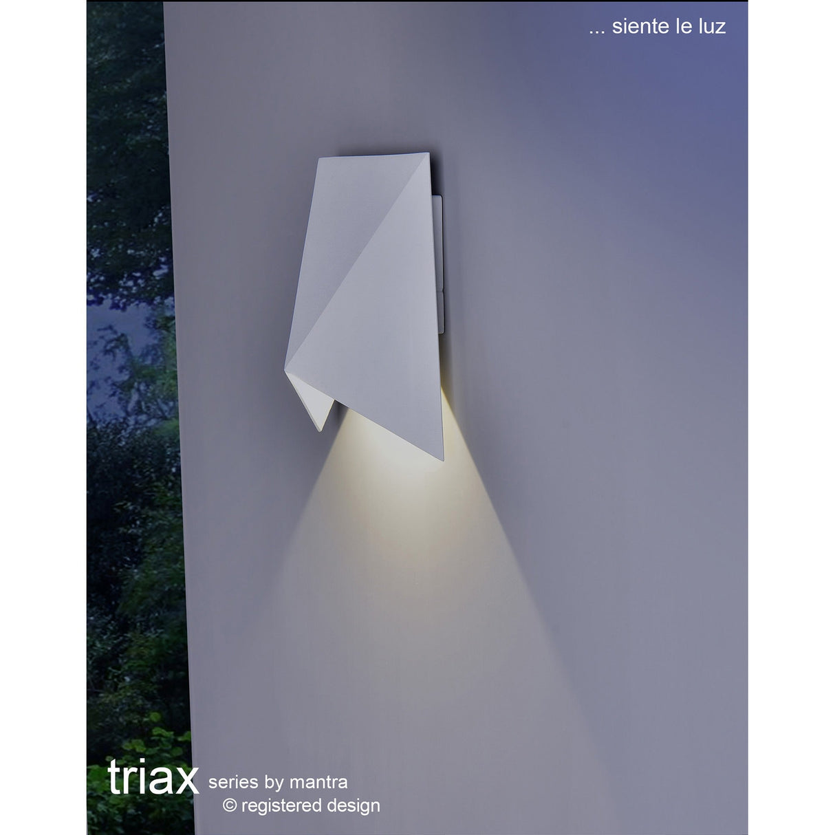 Triax Outdoor LED Wall Light 8W 3000K - Sand White