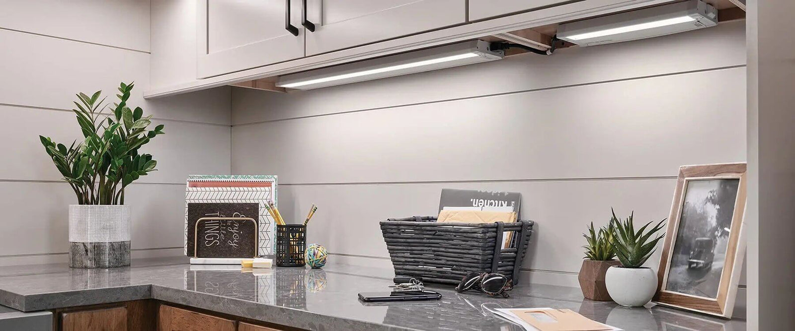 Cabinet Lighting: When to Use it to Enhance Ambience and Brightness