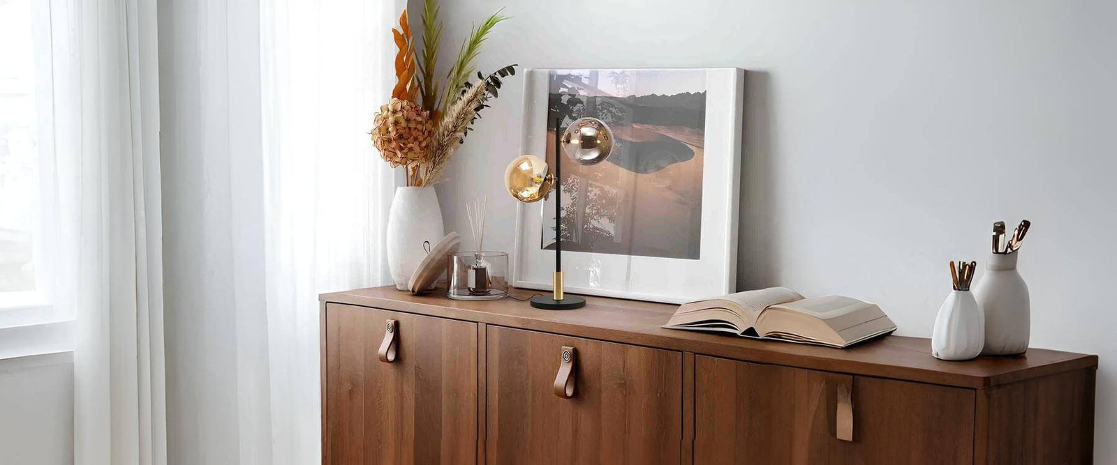 Modern Table Lamps: Do’s and Don’ts for Warm Light and the Right Fit