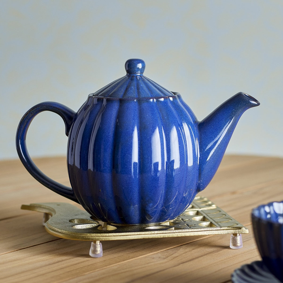 Latina Round Stoneware Teapot 1085ml - Blue