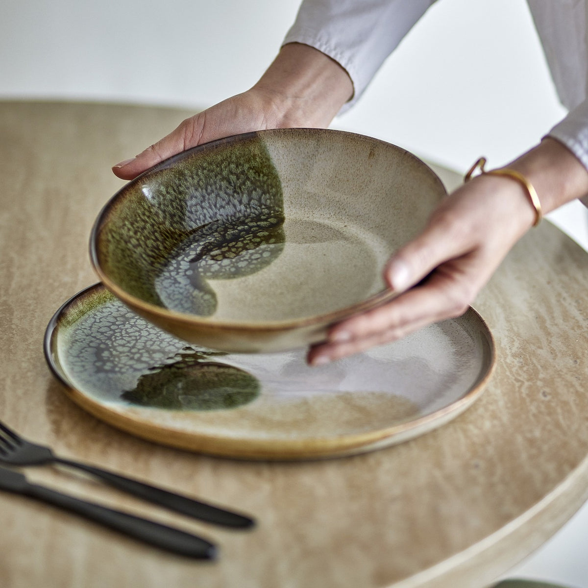 Jules Stoneware Deep Plate - Green