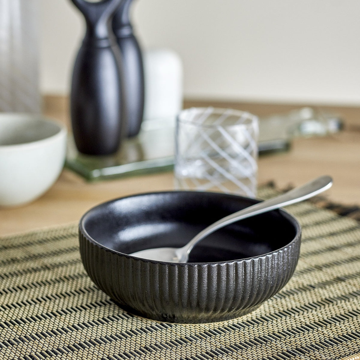 Neri Stoneware Bowl 17cm - Black