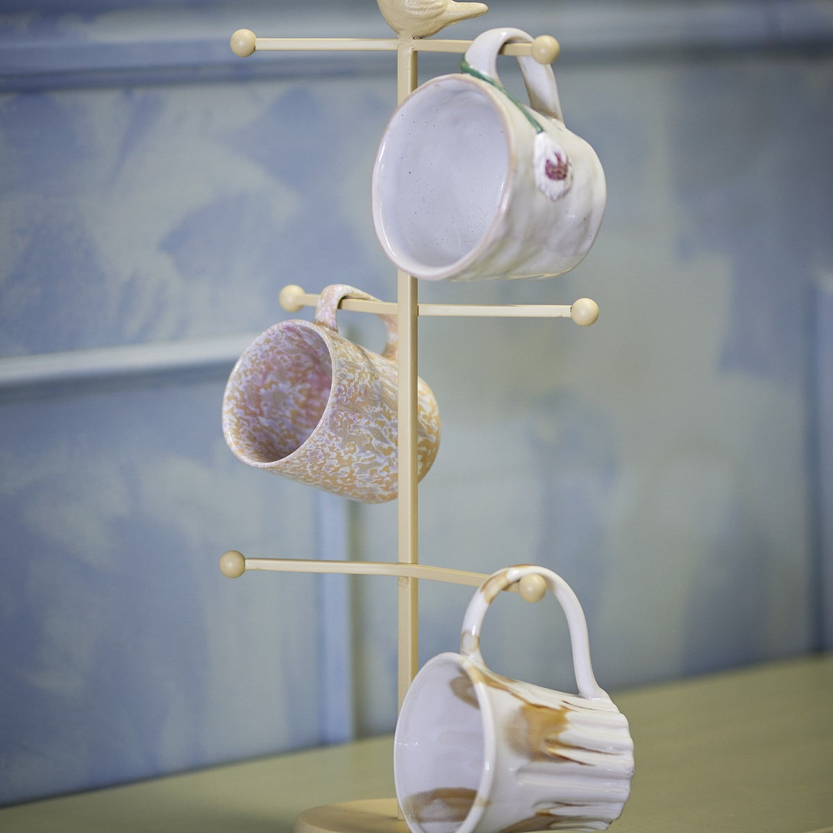 Dean Cast Iron Mug Tree - Yellow