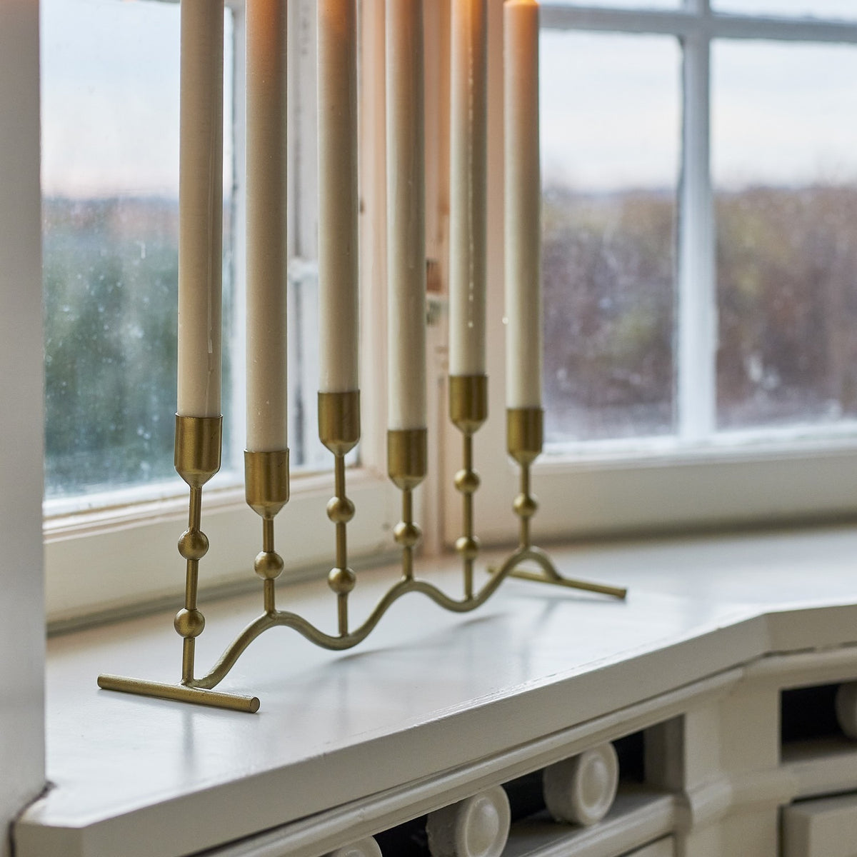 Kiri Wavy Iron Candle Holder - Brass