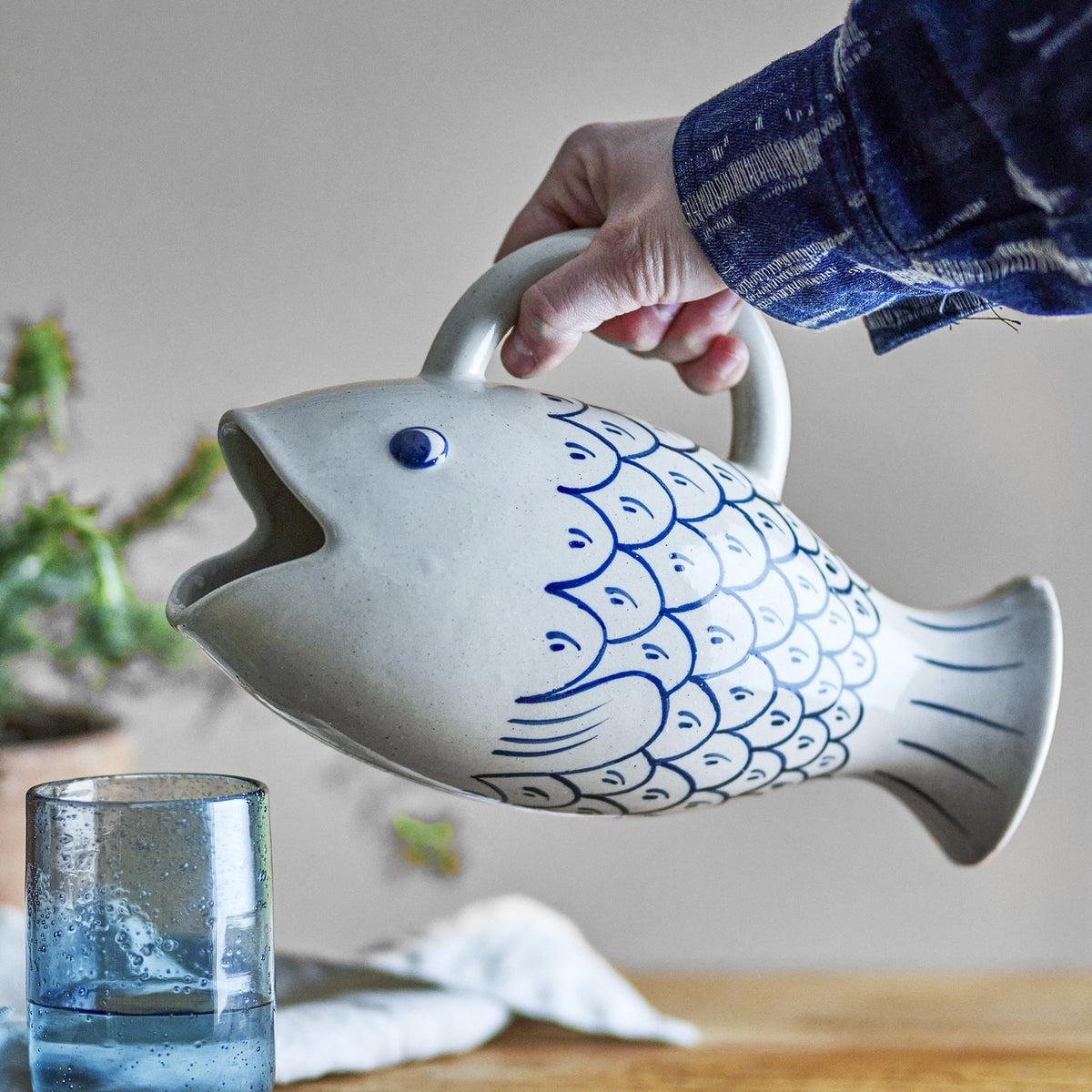 Eimy Fish Stoneware Jug - Cream