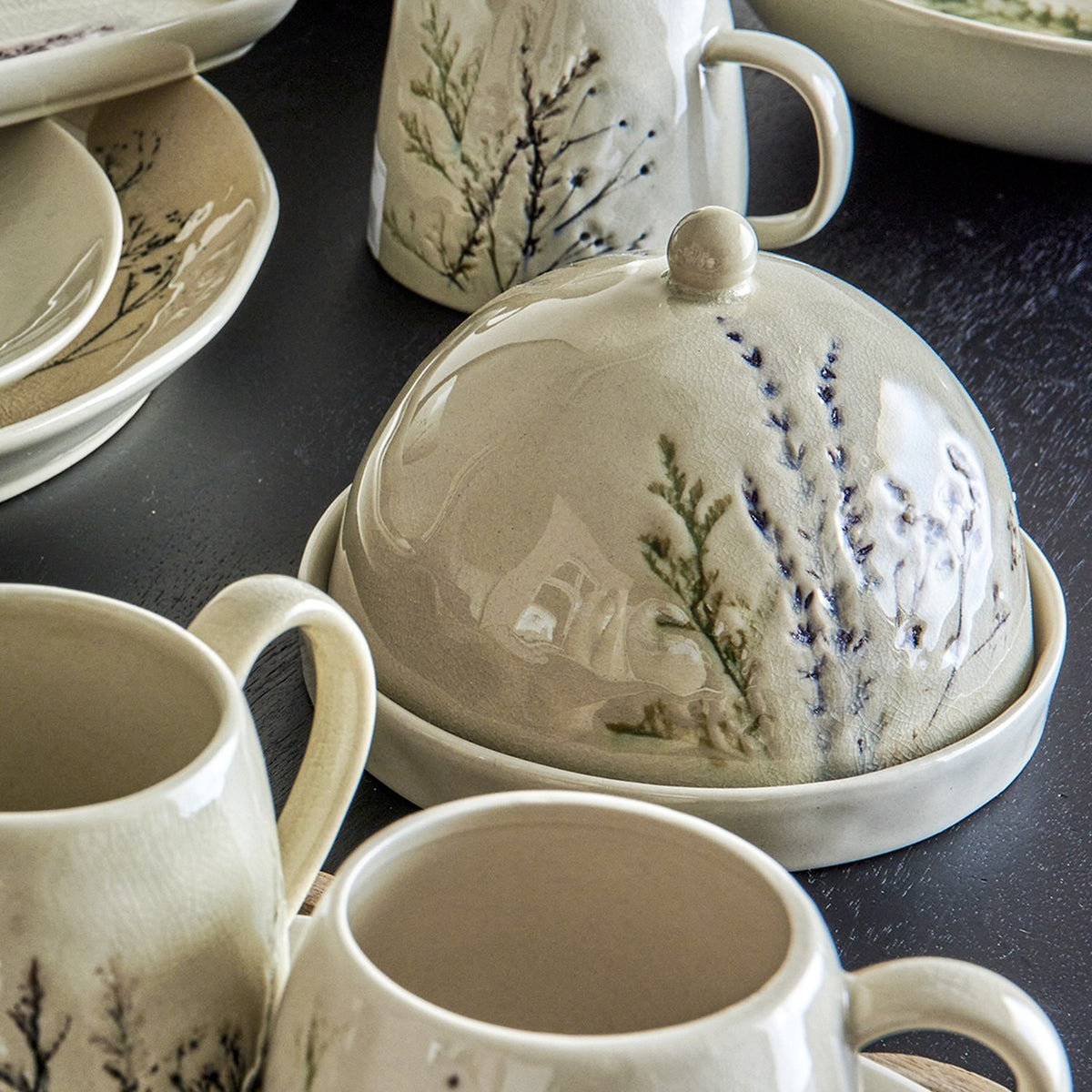 Bea Crackle Stoneware Butter Dish - Beige