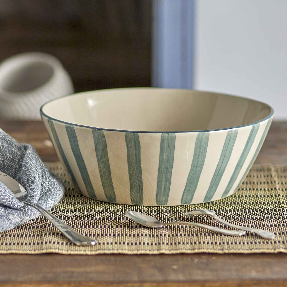 Begonia Striped Stoneware Bowl 23.5cm - Green