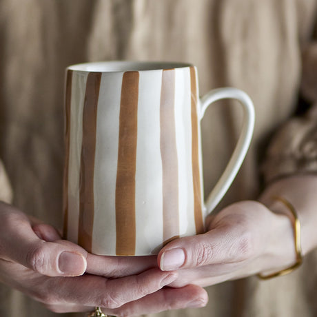 Begonia Striped Stoneware Mug 440ml - Brown