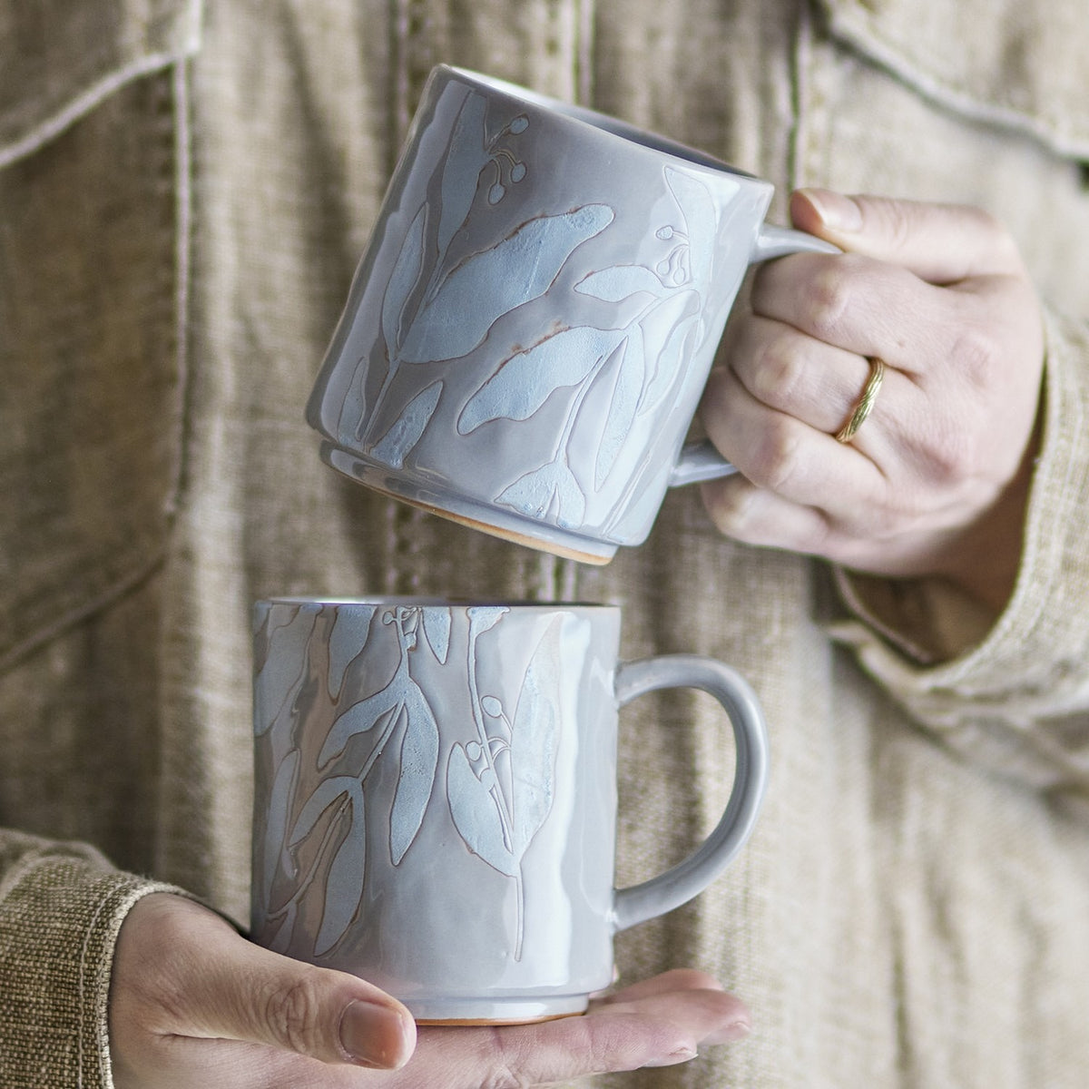 Aurora Leaf Stoneware Mugs 350ml Set of 2 - Grey