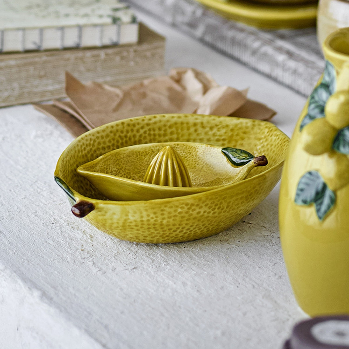 Limone Stoneware Lemon Squeezer - Yellow
