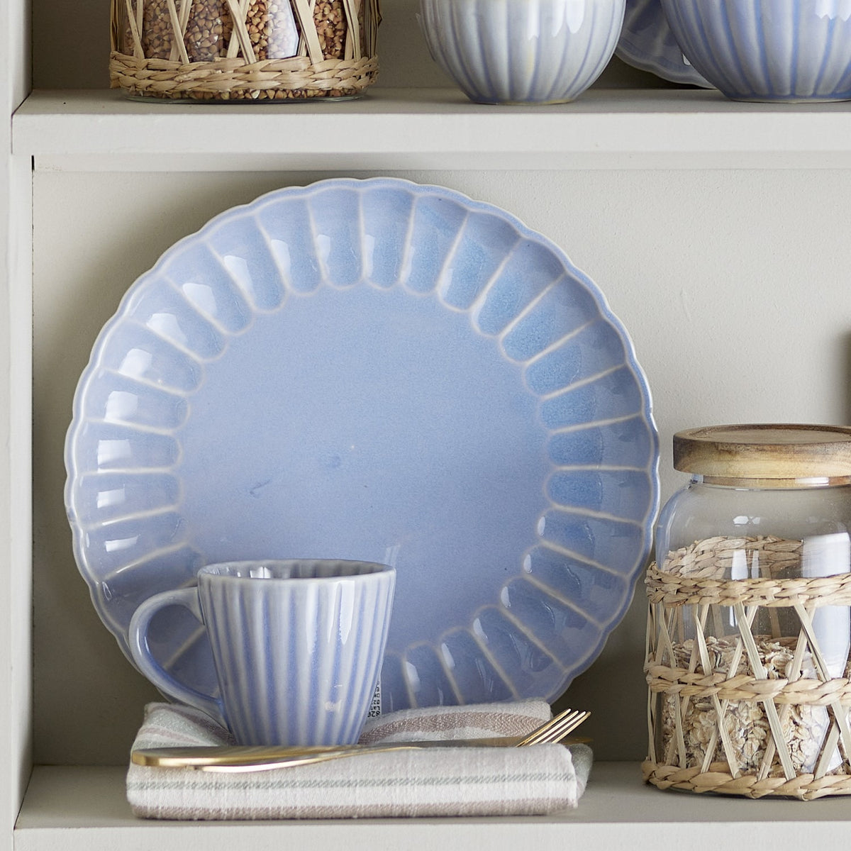 Latina Wavy Stoneware Dinner Plate - Blue