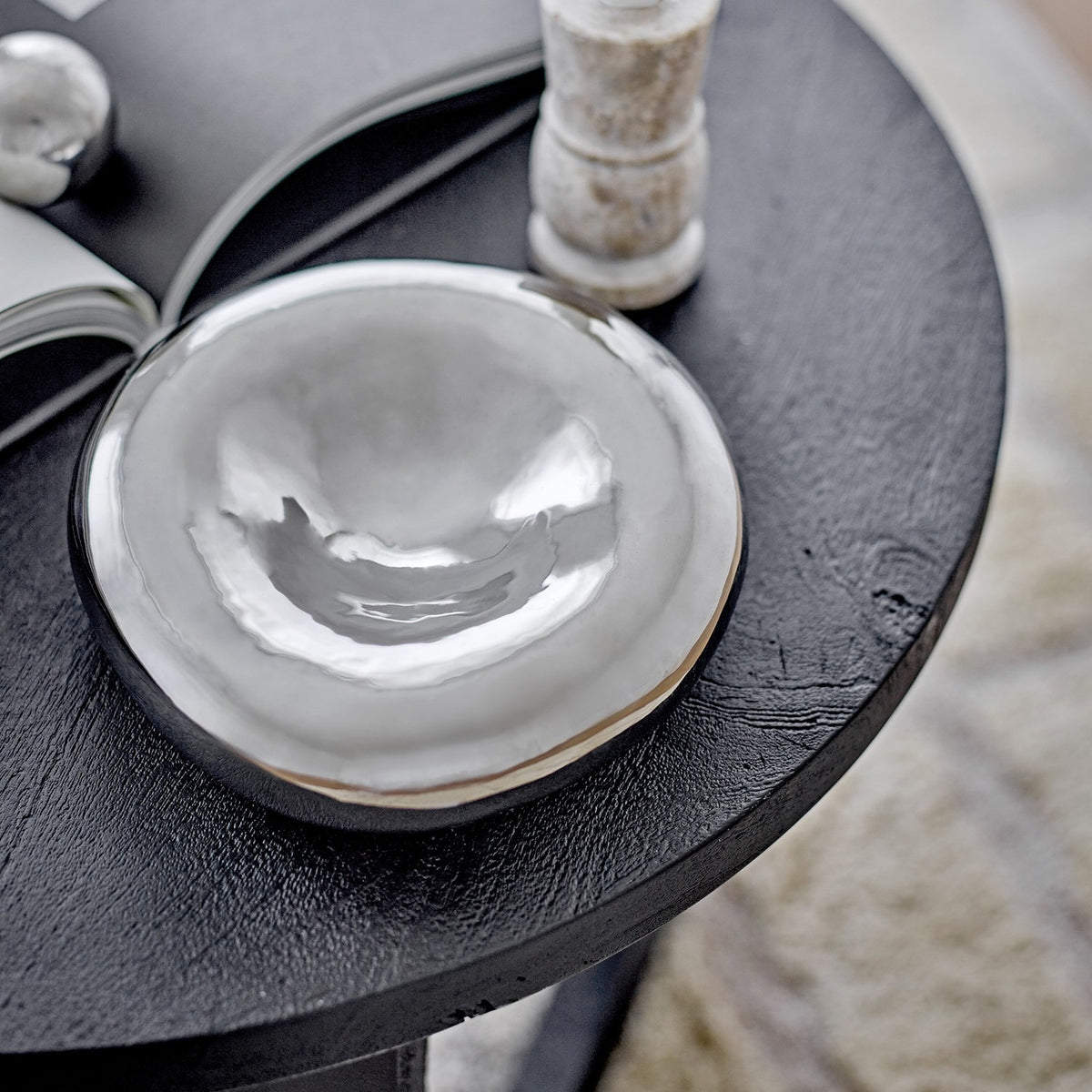 Shine Pebble Stoneware Bowl 18cm - Silver