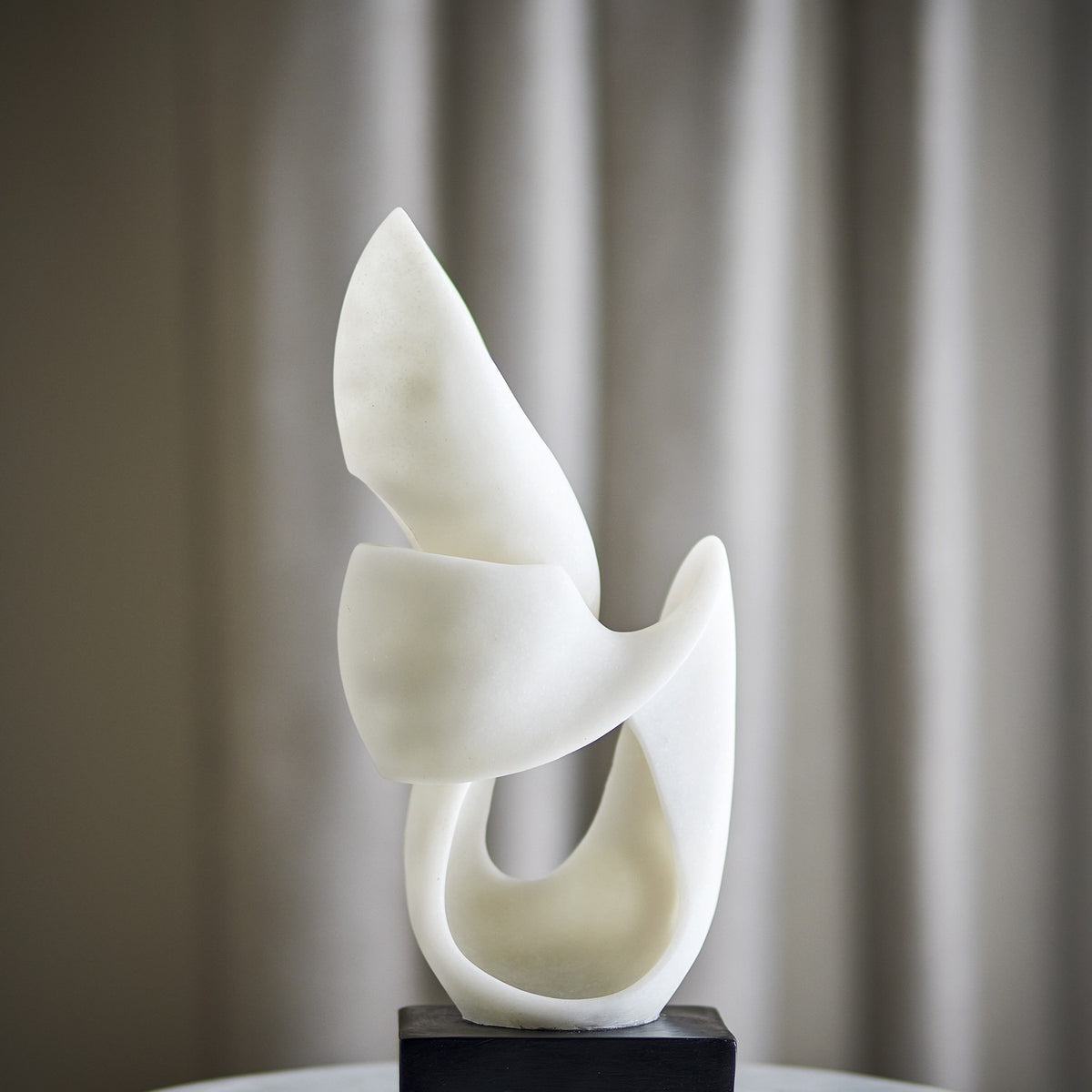 Alistair Resin Ornament - White