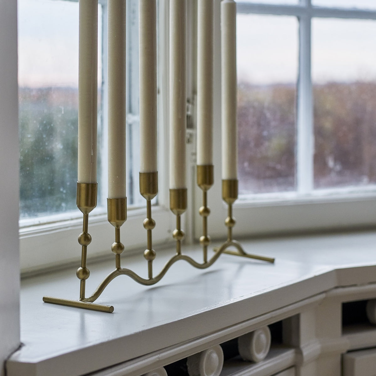 Kiri Wavy Iron Candle Holder - Brass