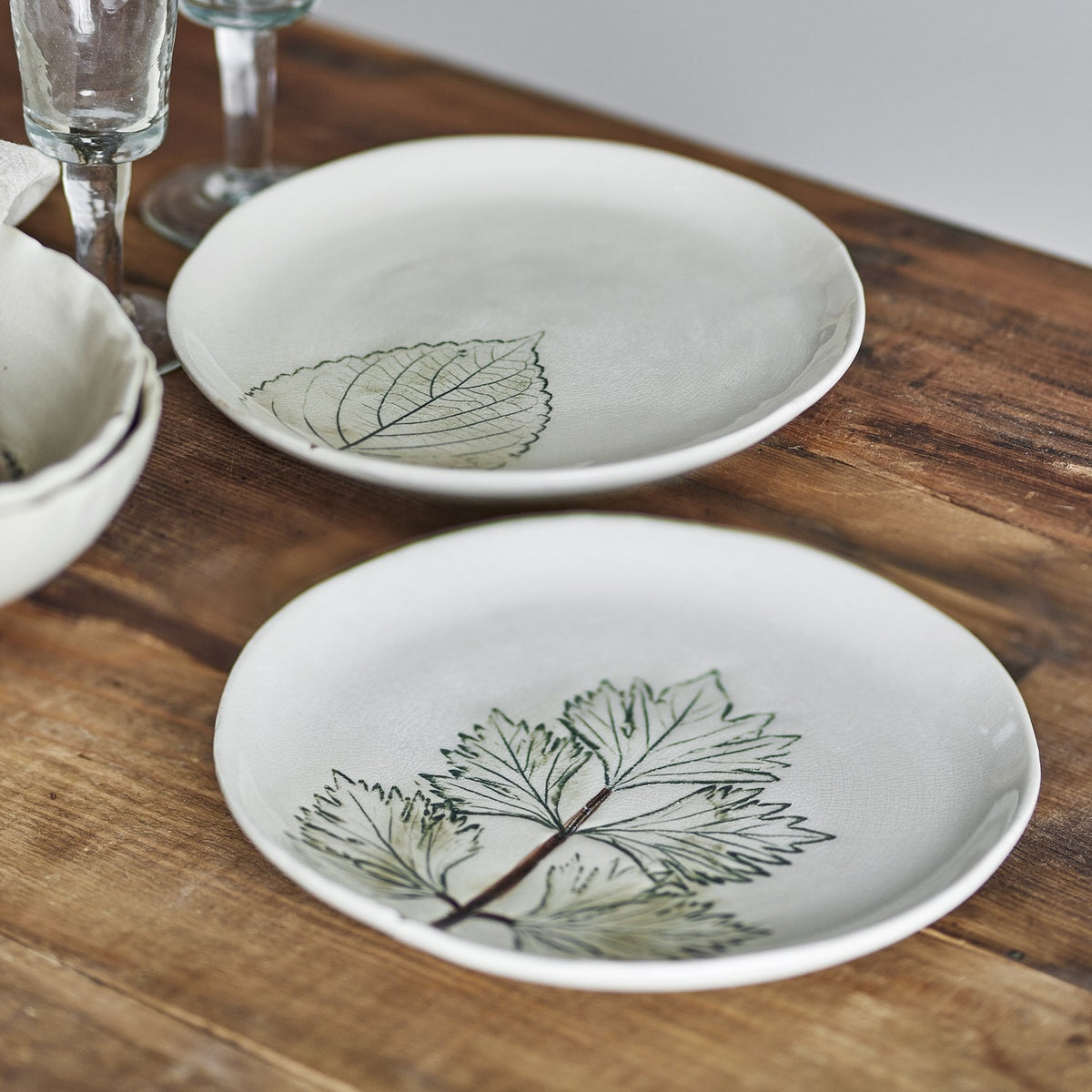 Aubrin Leaf Stoneware Side Plates Set of 2 - Cream