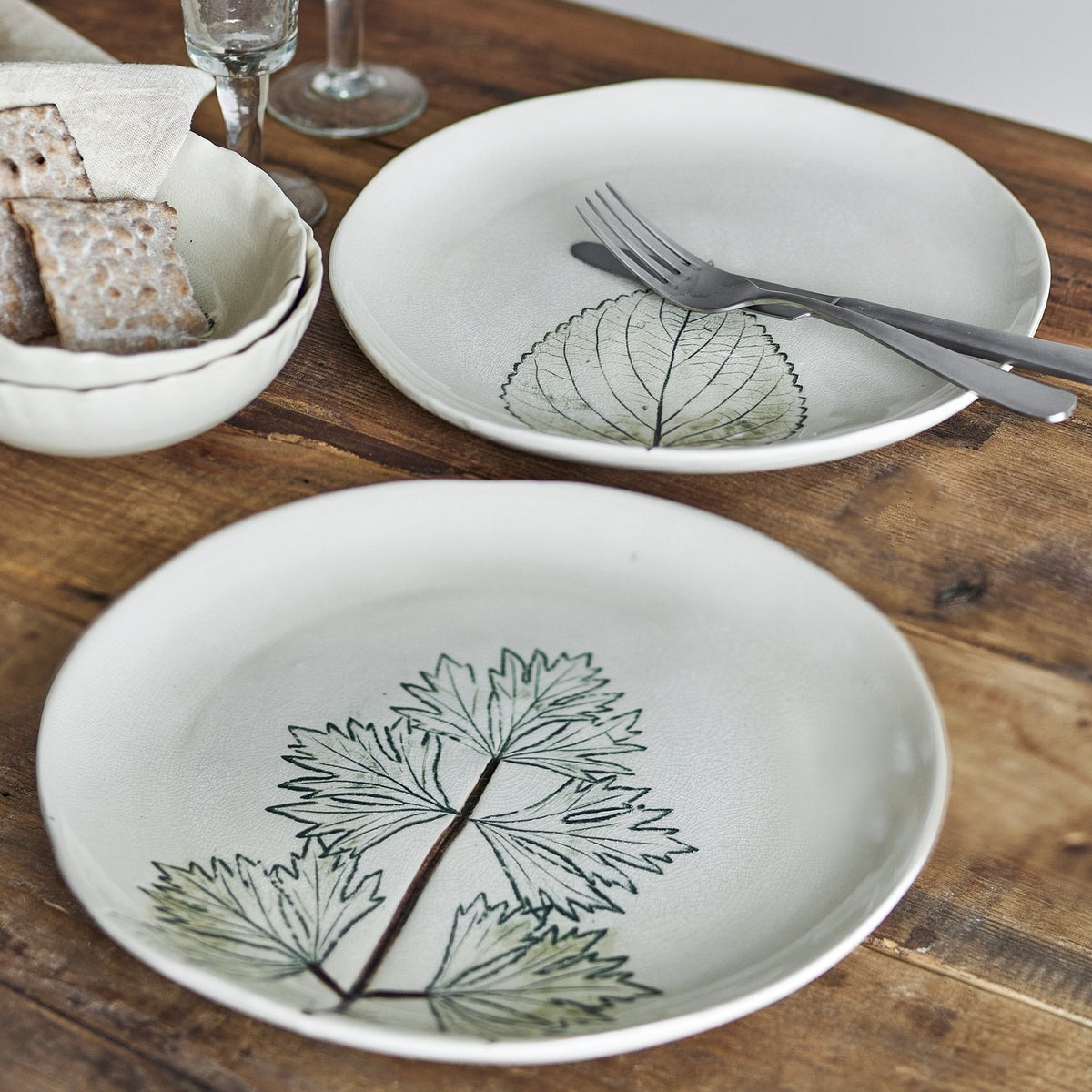 Aubrin Leaf Stoneware Dinner Plates Set of 2 - Cream