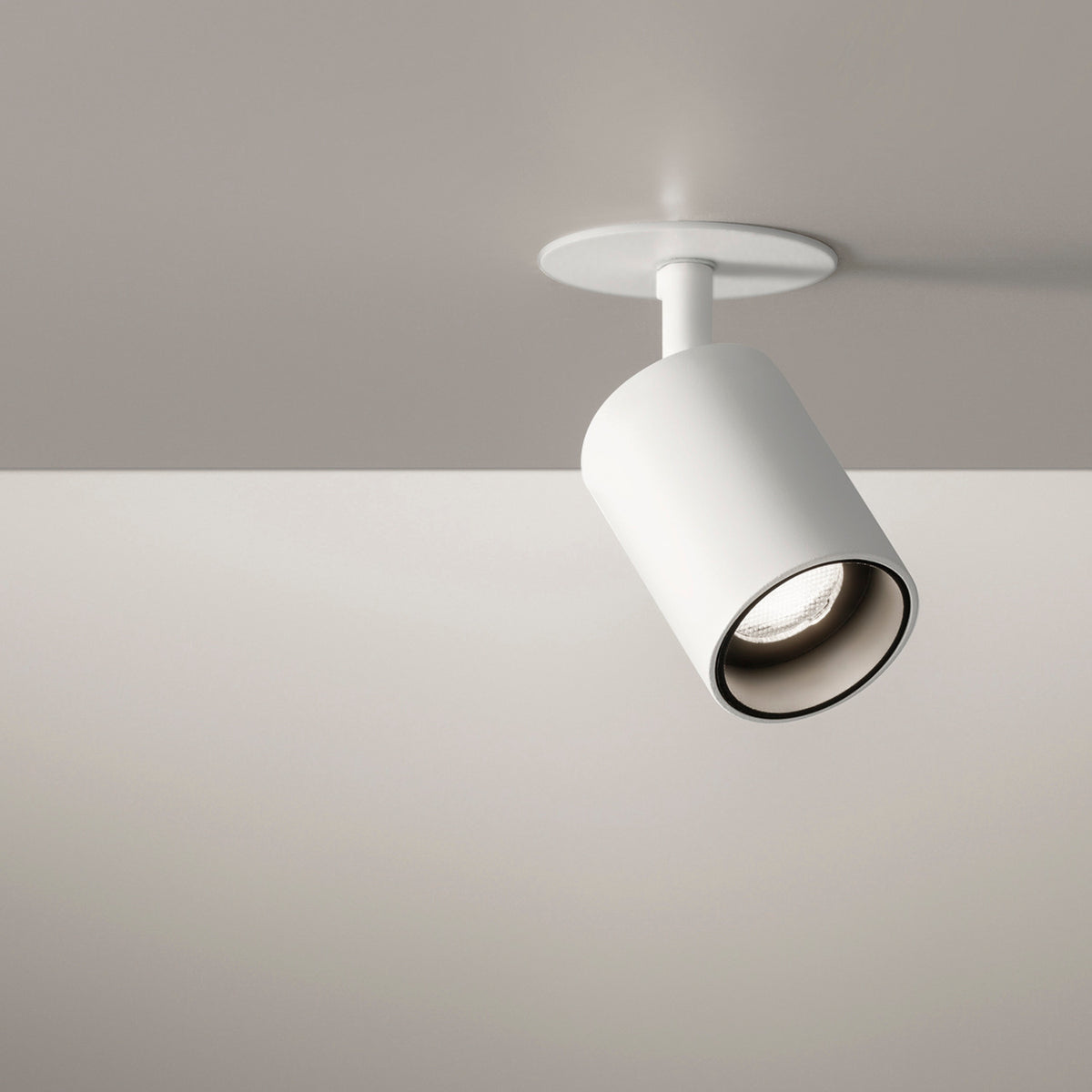Carl Adjustable Recessed LED Downlight 9.5cm - White