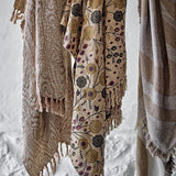 Eydis Floral Throw - Beige