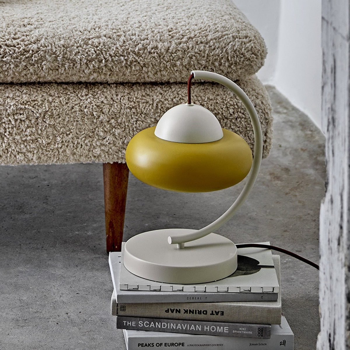 Bubble Iron Table Lamp - Yellow