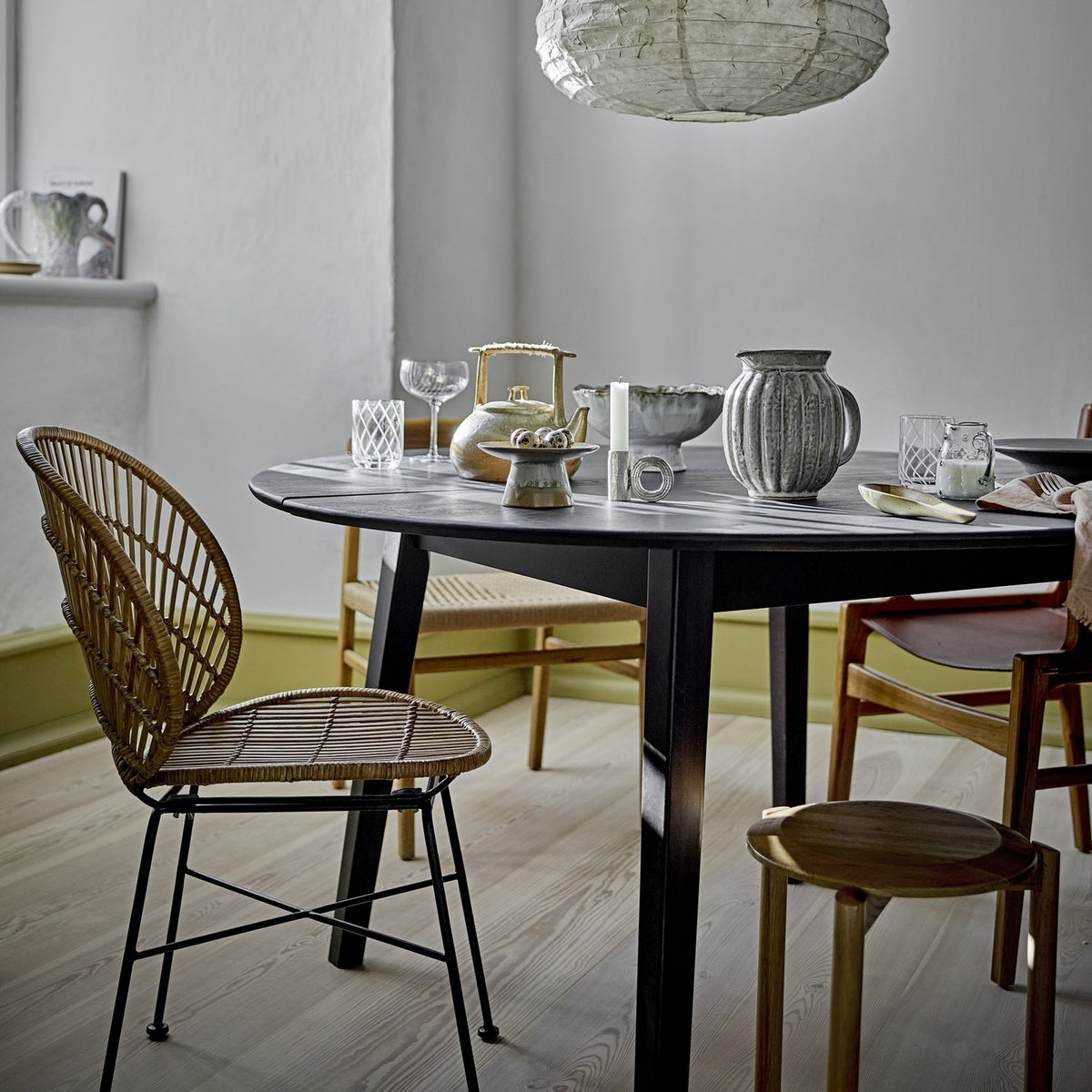 Peron Round Wooden Dining Table - Black
