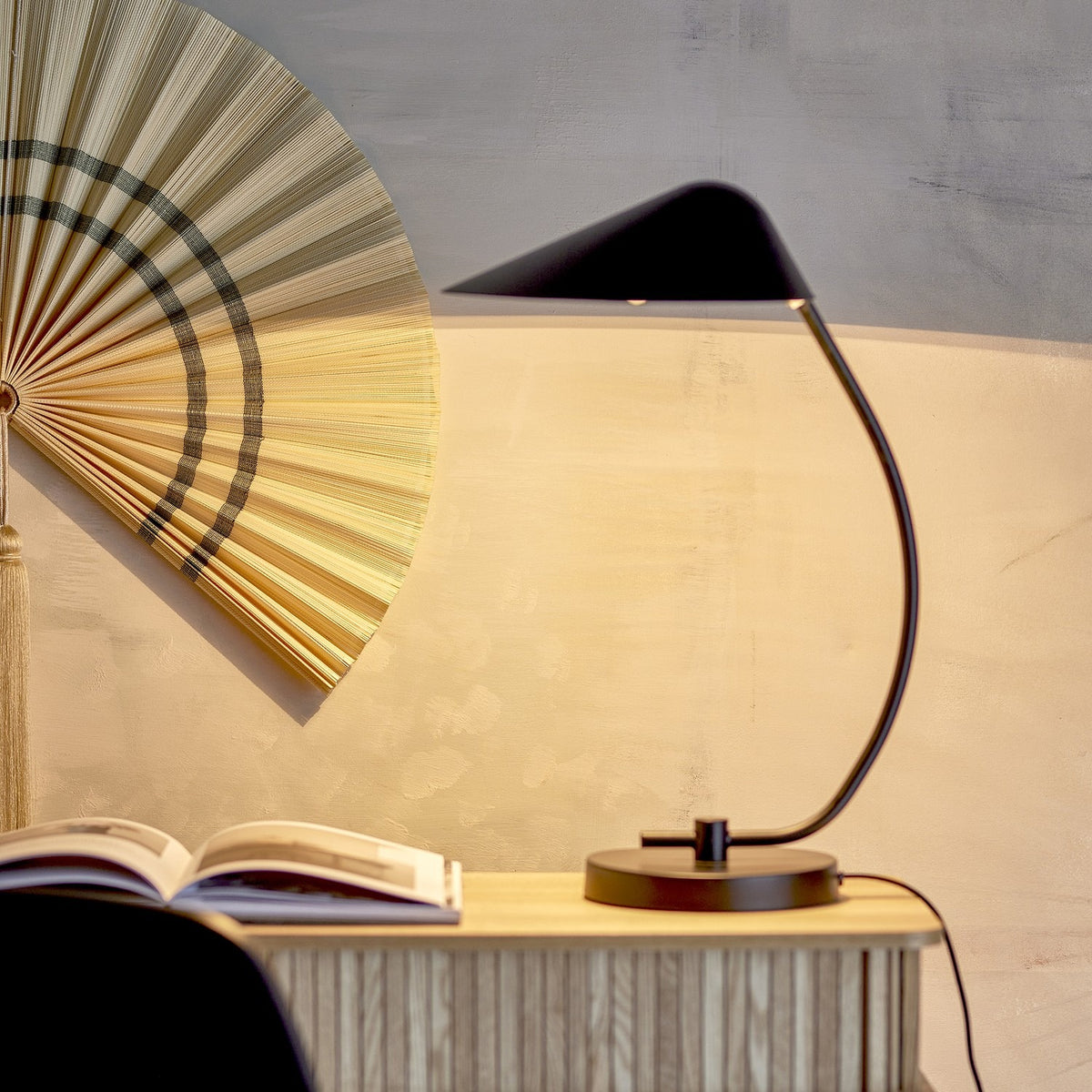 Nisella Iron Table Lamp - Black