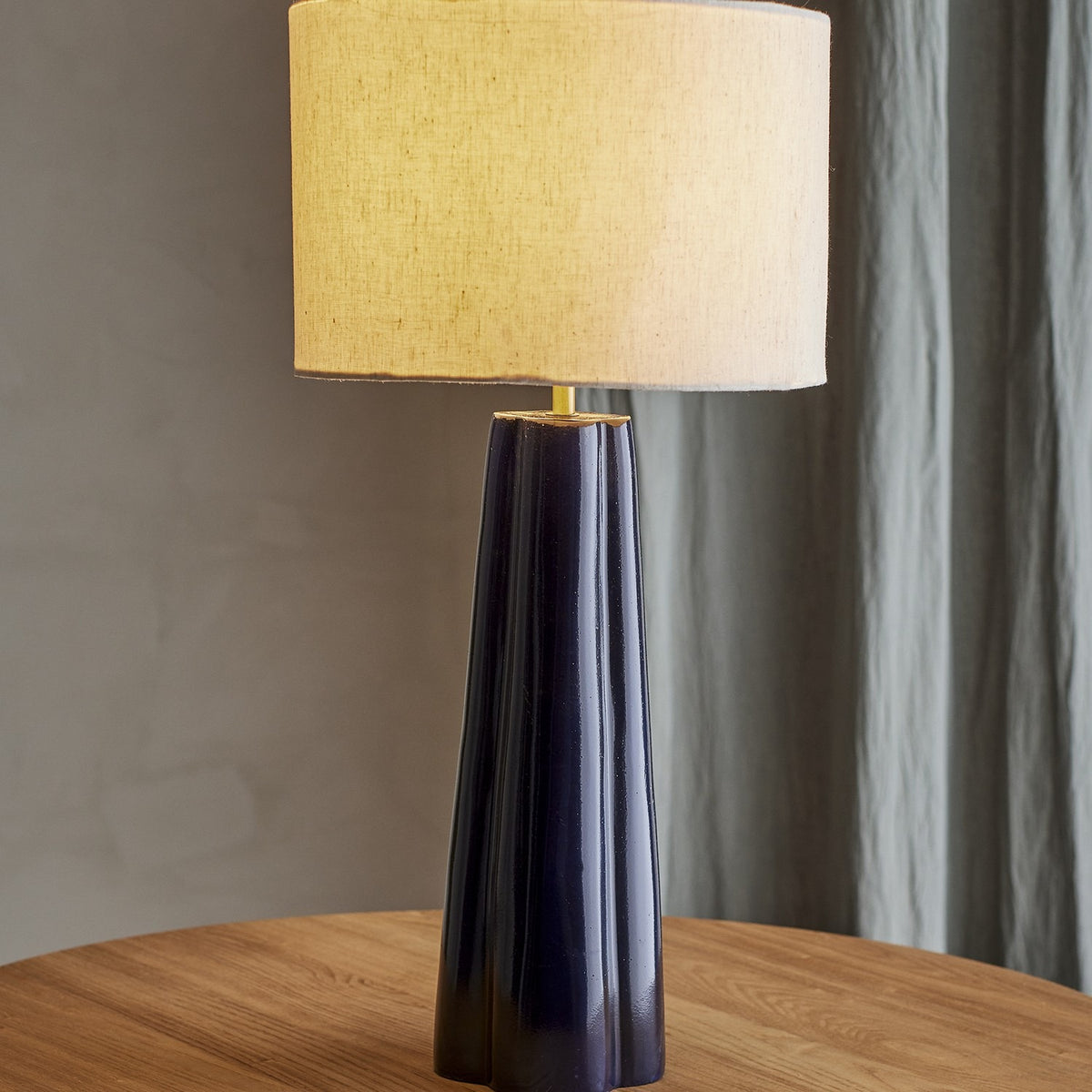 Cornelie Aluminium Table Lamp with Linen Shade - Blue