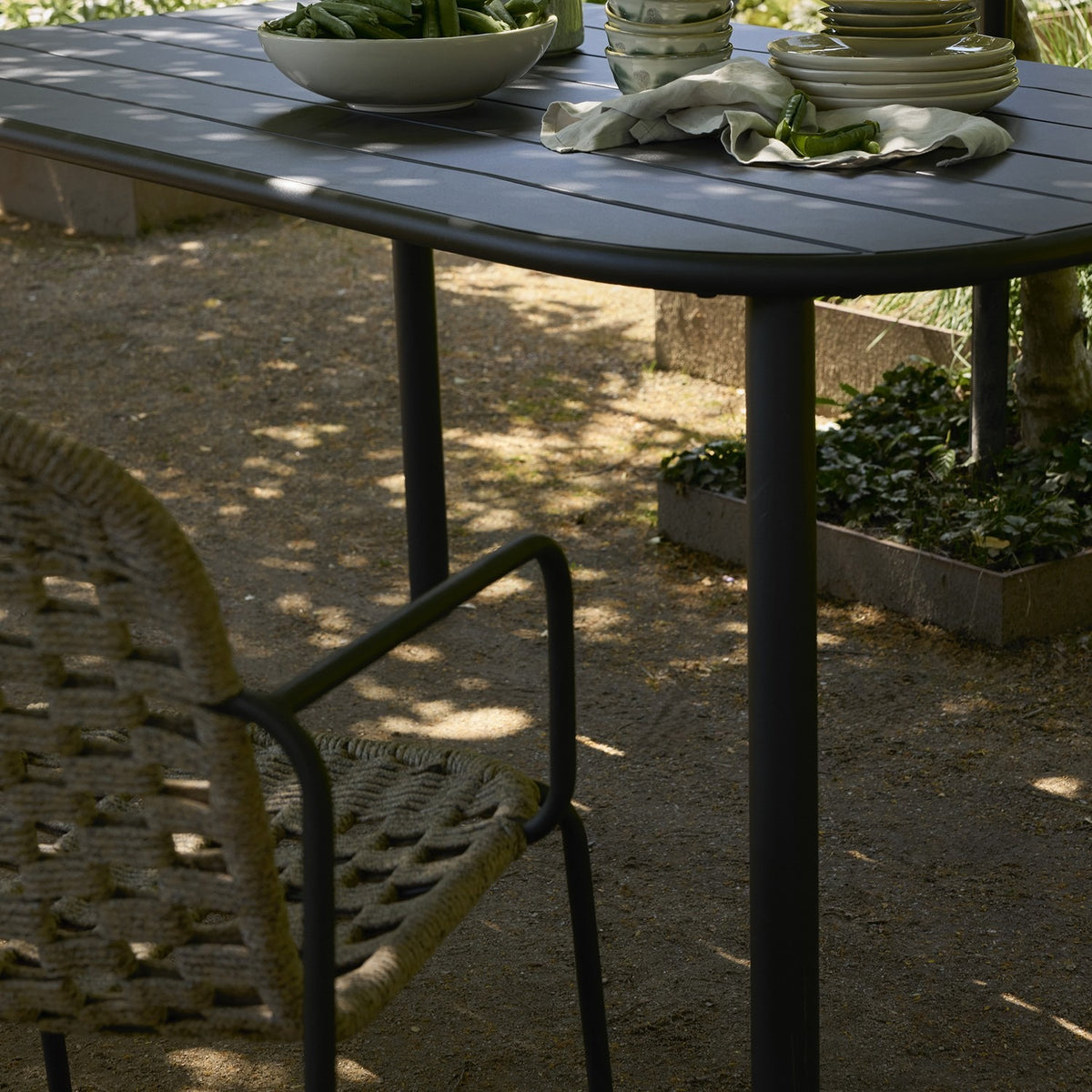 Calana Iron Garden Table - Black