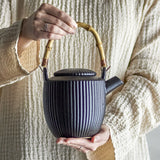 Neri Ribbed Stoneware Teapot 850ml - Black