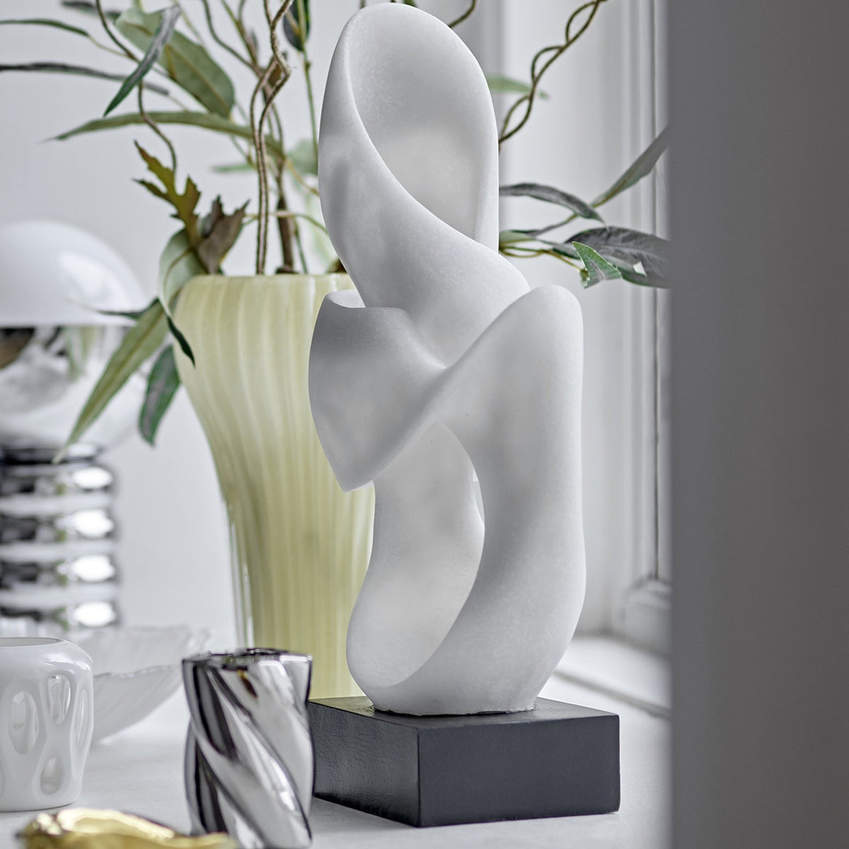 Alistair Resin Ornament - White