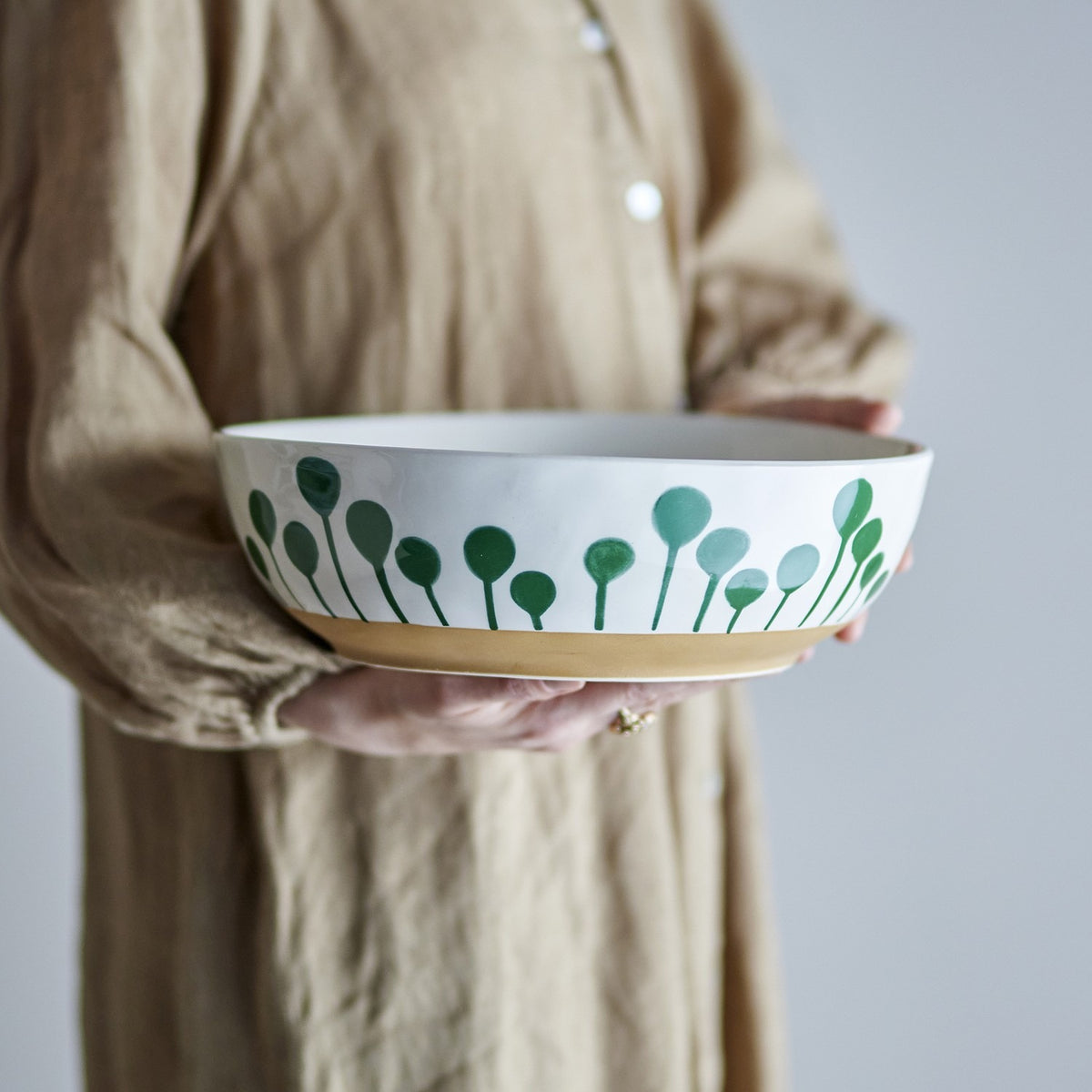 Linora Floral Stoneware Bowl 28cm - White