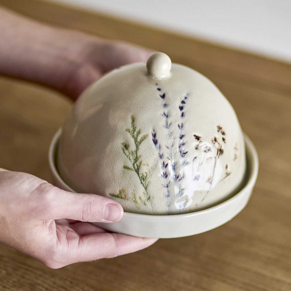 Bea Crackle Stoneware Butter Dish - Beige