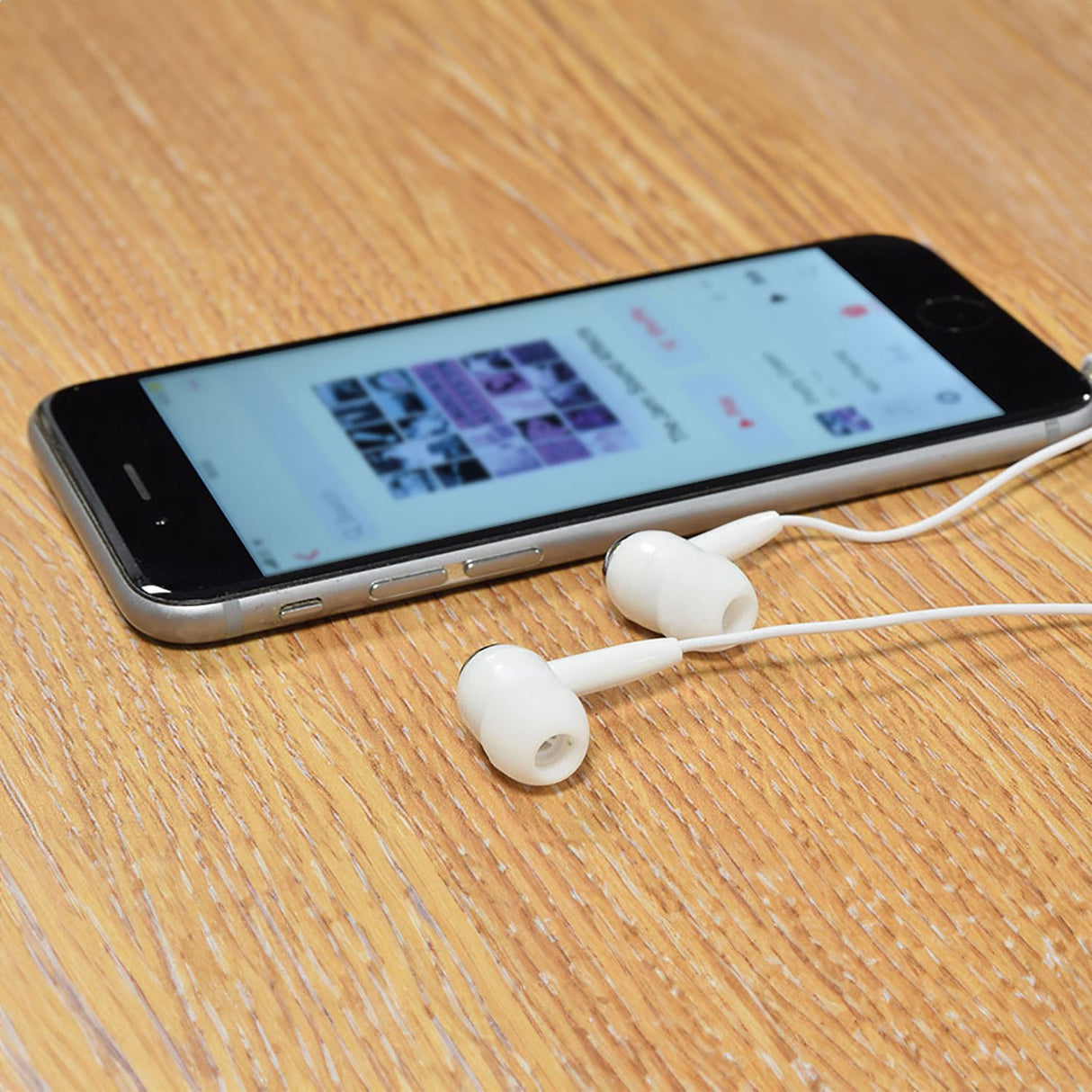 AV:Link EC9W White In-Ear Stereo Earphones