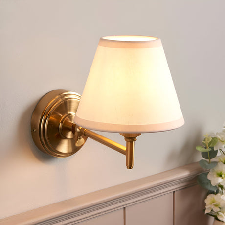 Cliffwood Ivy Wall Light - Vintage White