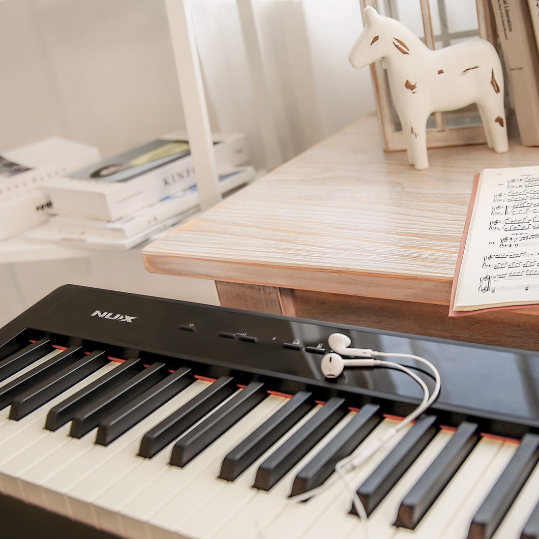 NU-X NPK-10 88-Key Portable Digital Piano