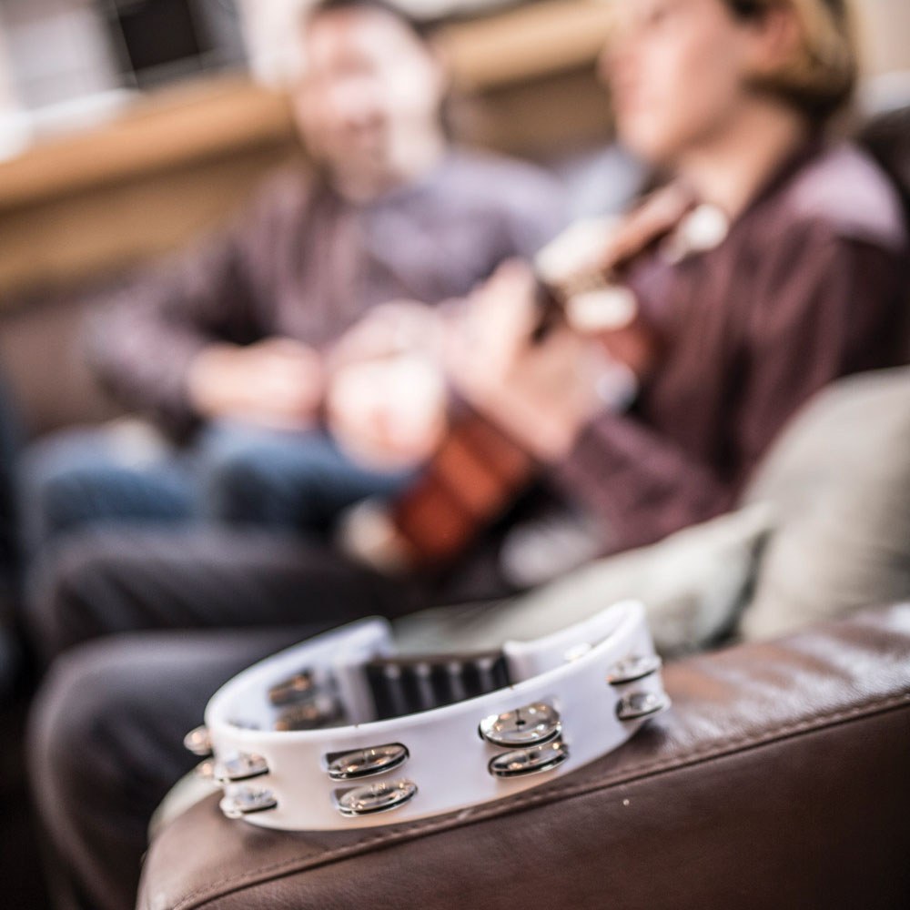 Chord TAMB-SD-WH White D-Shape Tambourine