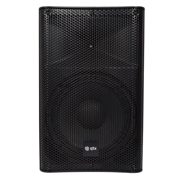 The QTX QUEST-10A 10" Active PA Cabinet - 150W in black comes with an inbuilt amplifier and features a mesh grille highlighted by a centrally placed logo at the bottom. Behind the grille are circular design elements, while its exterior displays a smooth, textured finish.