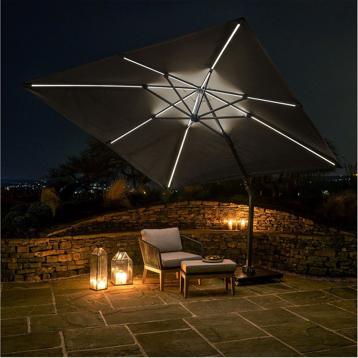Glow Challenger T2 Anthracite Cantilever Parasol - 3m