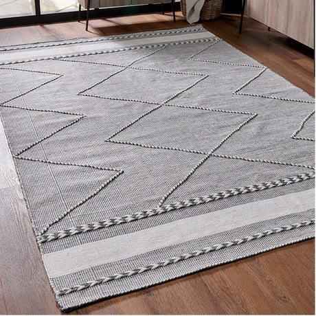 Indoor Outdoor Grey & White Plaited Stripe Design Rug - 230 x 160cm