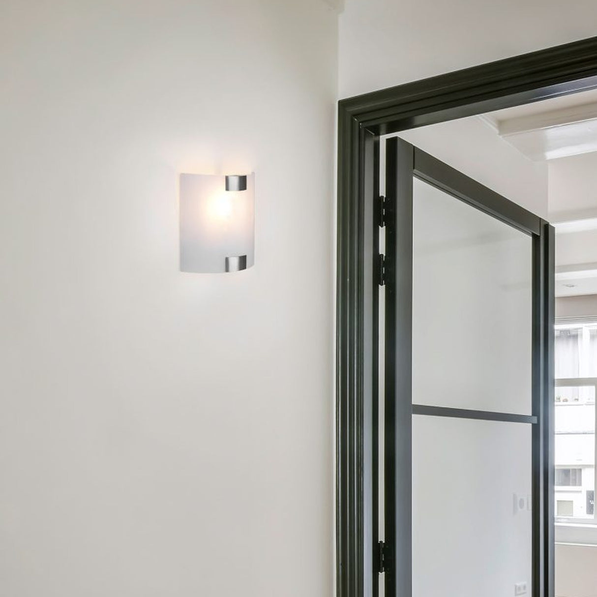 Pura Glass Wall Light – Satin Nickel