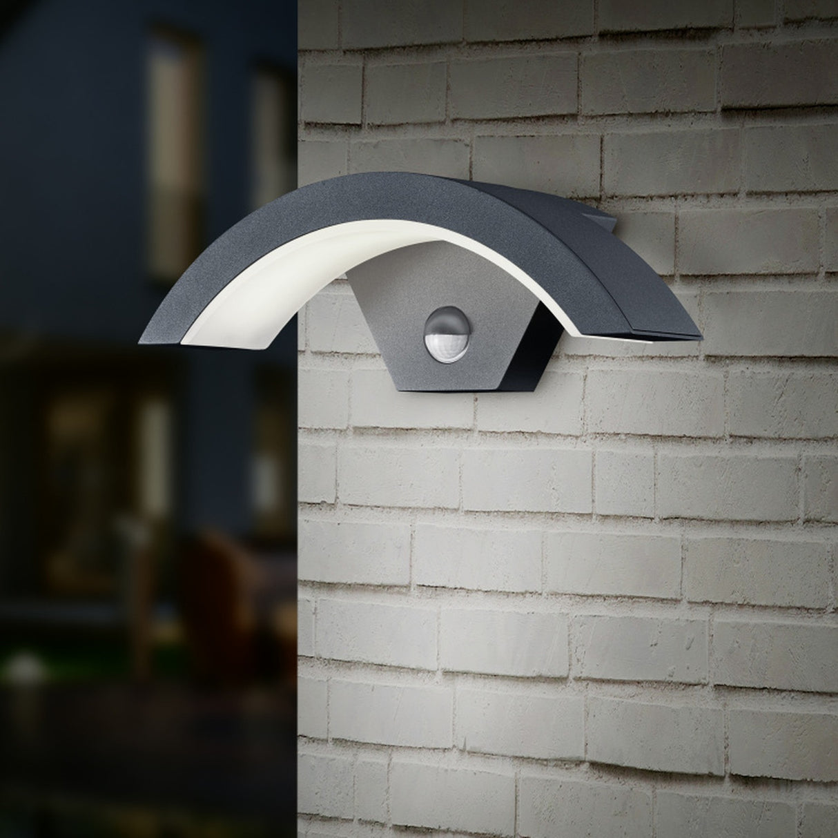 Ohio LED PIR Outdoor Wall Light – Anthracite