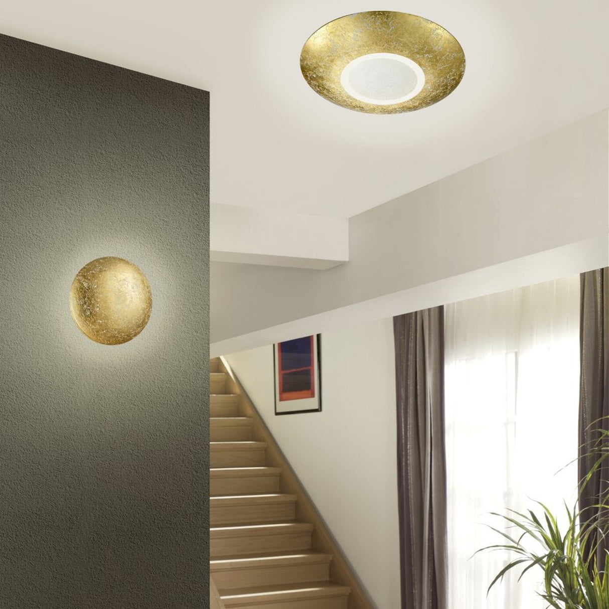 Chiros LED Glass Wall Light – Gold